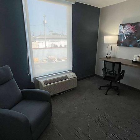 Days Inn & Suites By Wyndham Springfield Oh Extérieur photo