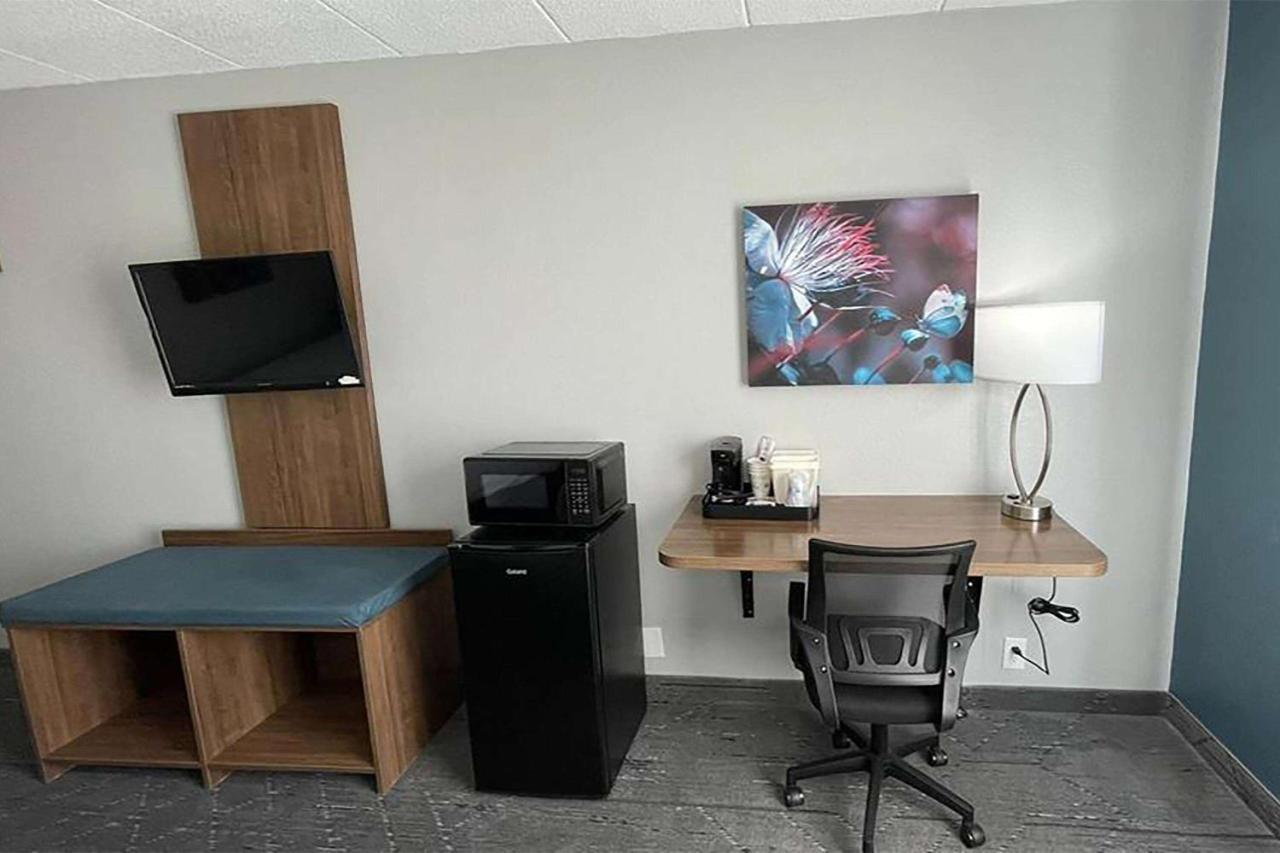 Days Inn & Suites By Wyndham Springfield Oh Extérieur photo